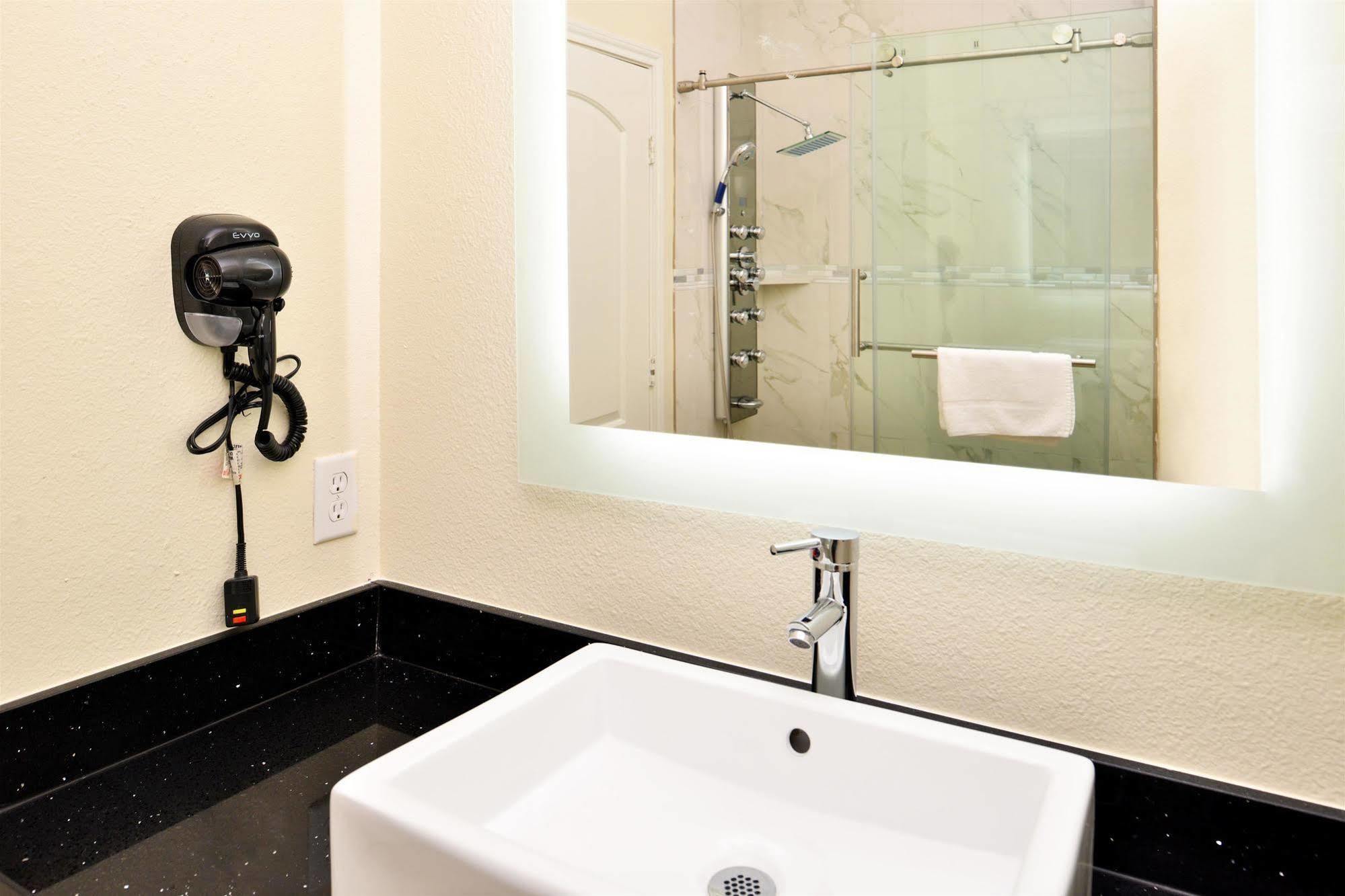 Americas Best Value Inn & Suites Spring / N. Houston Dış mekan fotoğraf